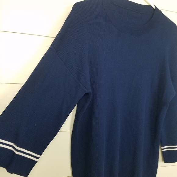 Boutique Navy White Boatneck Split Hem Sweater M - Picture 6 of 6
